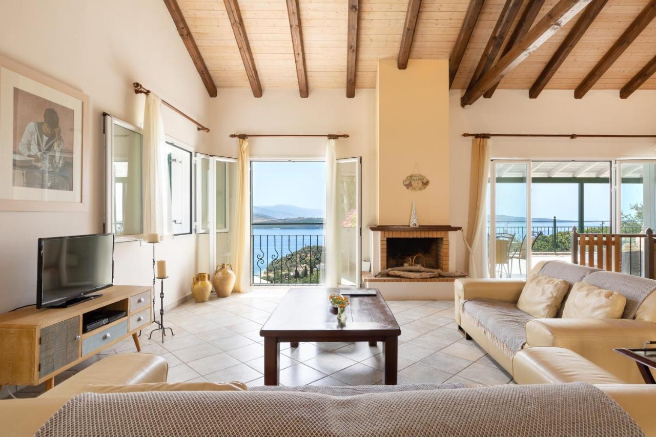 Villa Melissonia Agios Stefanos  Eksteriør bilde